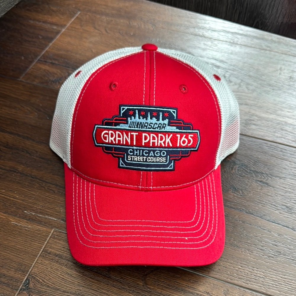 Nascar NWT Grant Park 165 Chicago Street Course Red and White Hat